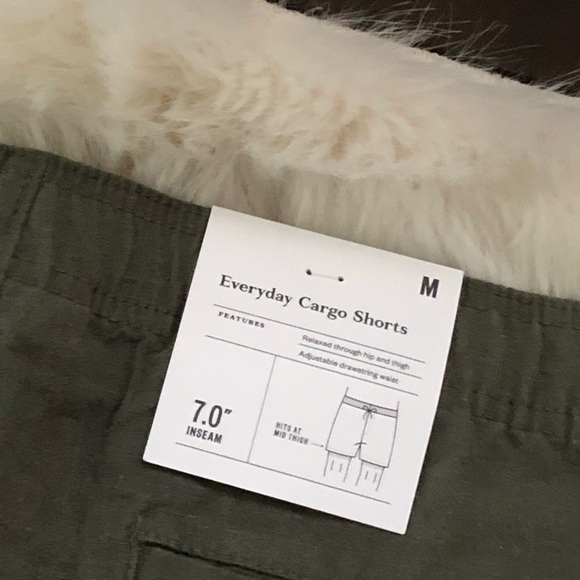 Goodfellow (MENS medium) The Every Day Cargo Shorts 7" olive Drawstring. Nwt - Picture 4 of 4